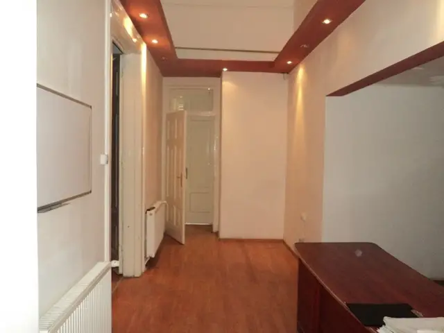 Apt 5 camere renovat, 181mp, Timisoara,  388.000euro