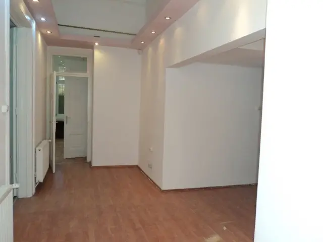 Apt 5 camere renovat, 181mp, Timisoara,  388.000euro