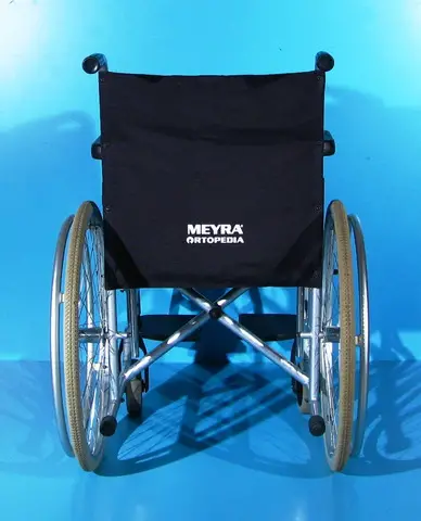 Scaun cu rotile Meyra - latime sezut 42 cm