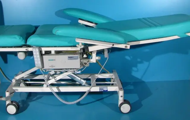 Scaun medical electric pentru tratament