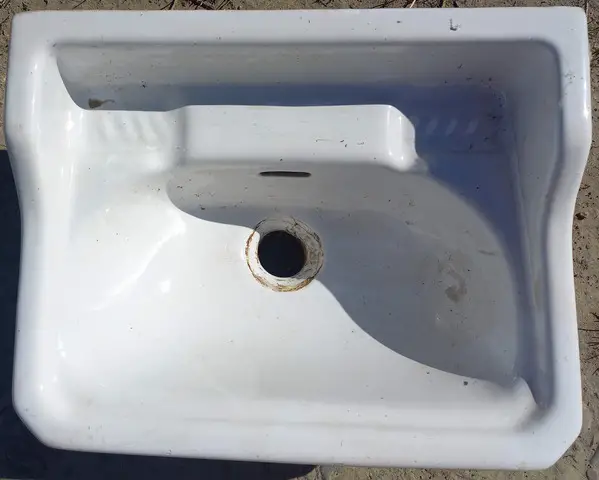 Lavoar chiuveta din ceramica alba dreptunghiulara