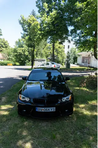 Bmw seria 3 E90 2011 **trapa**