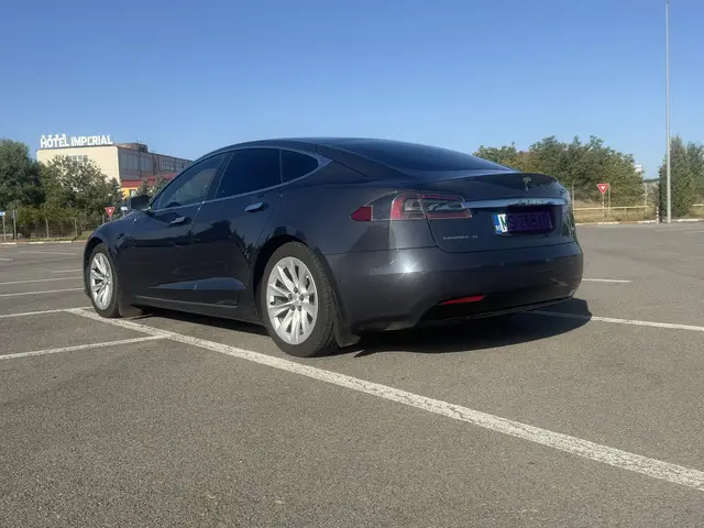 Tesla model S 75D 2018