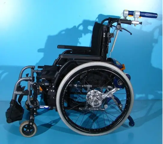 Carucior electric pliabil invalizi AAT V-Max   Sopur