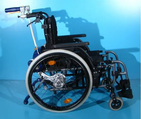 Carucior electric pliabil invalizi AAT V-Max   Sopur