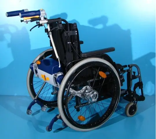 Carucior electric pliabil invalizi AAT V-Max   Sopur