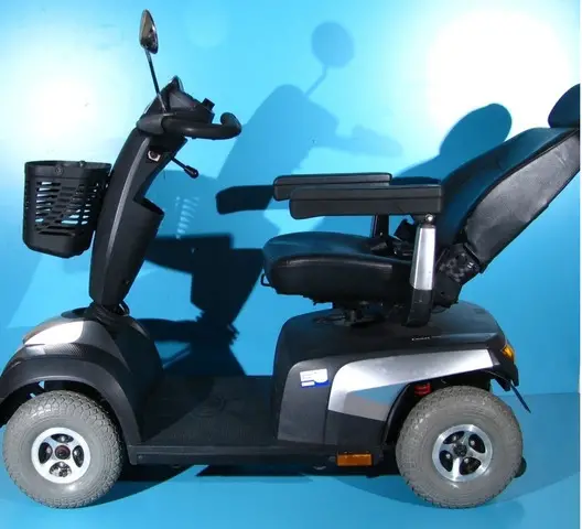 Scuter electric batrani Invacare Comet Ultra - 10 km/h