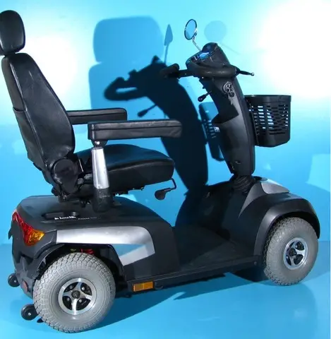 Scuter electric batrani Invacare Comet Ultra - 10 km/h