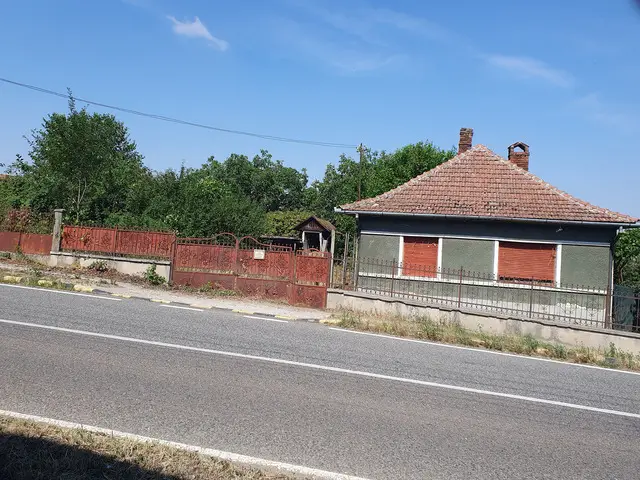 Casa de vanzare