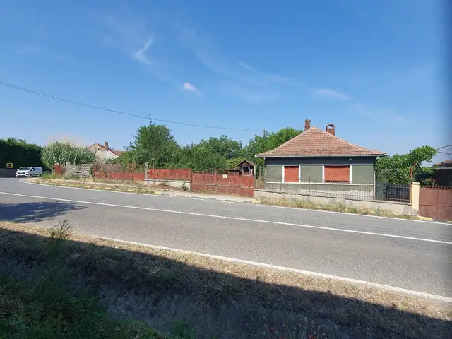 Casa de vanzare
