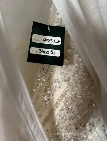 Rochie de mireasa noua