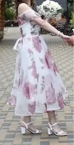 Rochie cu funda la spate
