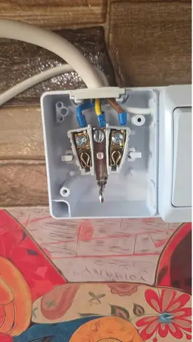 Servicii Electrice Casnice in Sector 4, Bucuresti